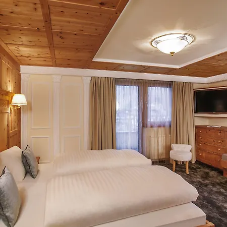 Hotel Piz Buin-2