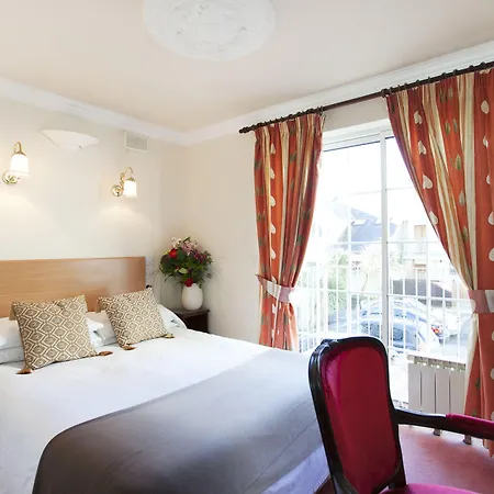 The Leeson Lodge-2
