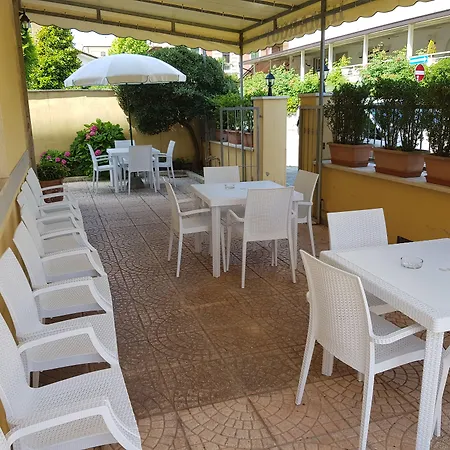 Hotel Margot-3