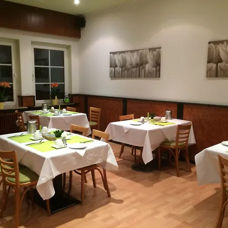 Central Hotel-2