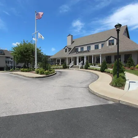 Wellington Resort-3