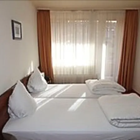 Hotel Alpha-3