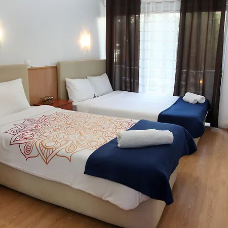 Lisbon Suite Home-3