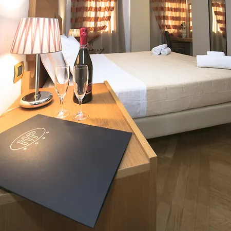 Hotel Penthouse-3
