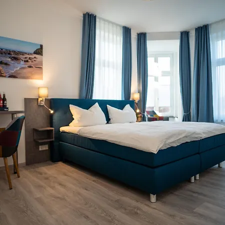 Hotel Hanseat Stralsund-3