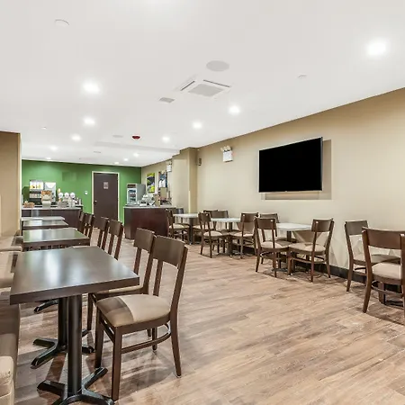 Van Wyck Hotel & Suites Near Jfk Airport-2