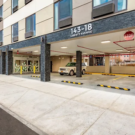 Van Wyck Hotel & Suites Near Jfk Airport-3