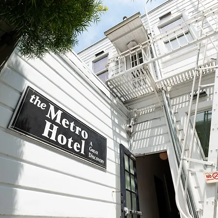 The Metro Hotel-3