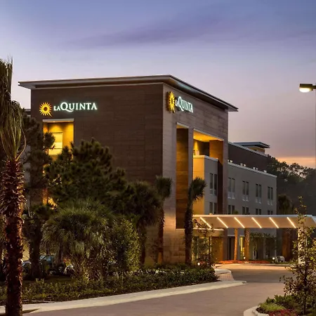 La Quinta Inn & Suites By Wyndham Orlando I-Drive Theme Parks-3