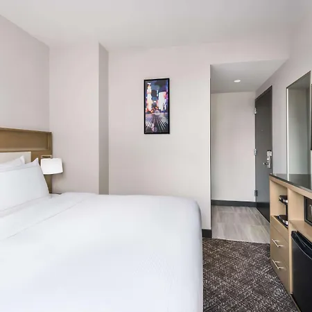 Doubletree By Hilton New York Times Square South-3