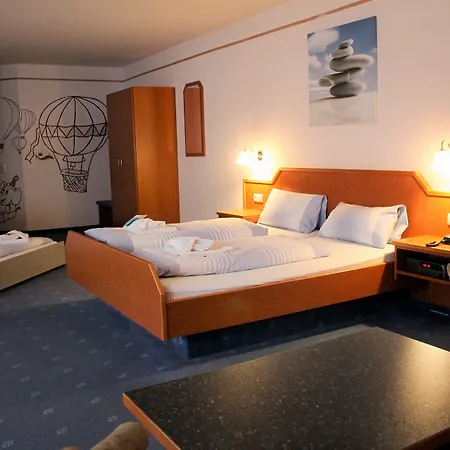 Waldhotel-Feldbachtal-3