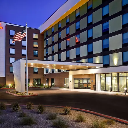 Hampton Inn & Suites Las Vegas Convention Center - No Resort Fee-2