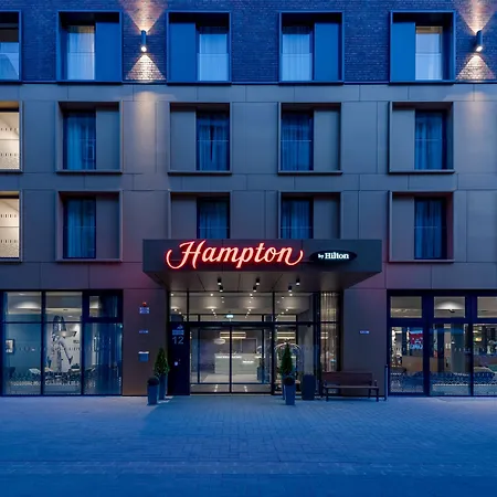Hampton By Hilton Duesseldorf City Centre-2