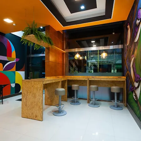 Mural Living Hotel Manaus-3