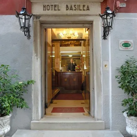 Albergo Basilea-3