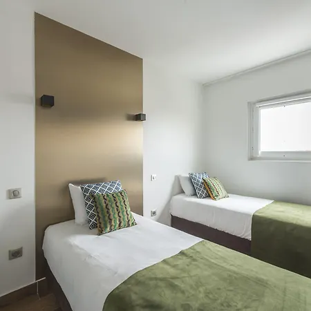HOTEL ZOLA 45 Bezons La Defense-2