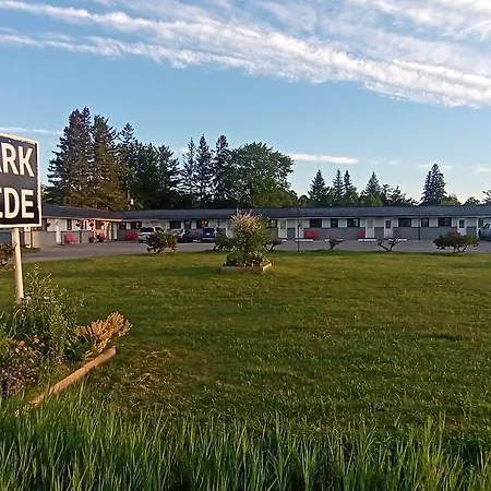 Park Side Motel-2