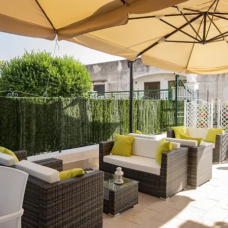 La Dolce Vita Rooms-3
