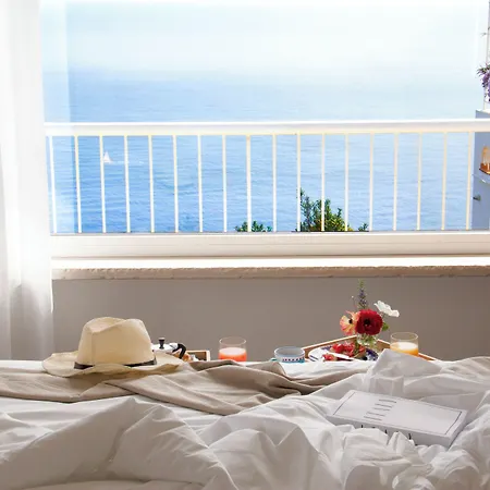 Una Villa - Amalfi Boutique Rooms B&B-3