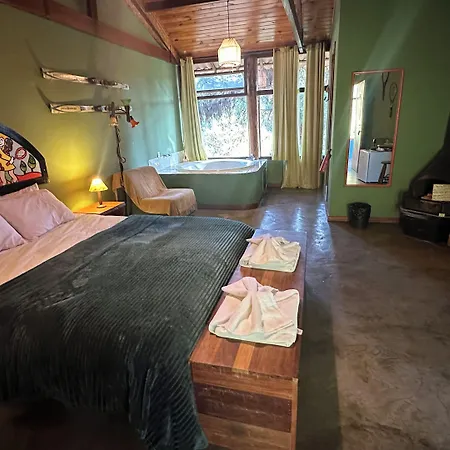 Alive Eco Hut Pousada-3