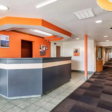 Motel 6 Chattanooga Downtown-2