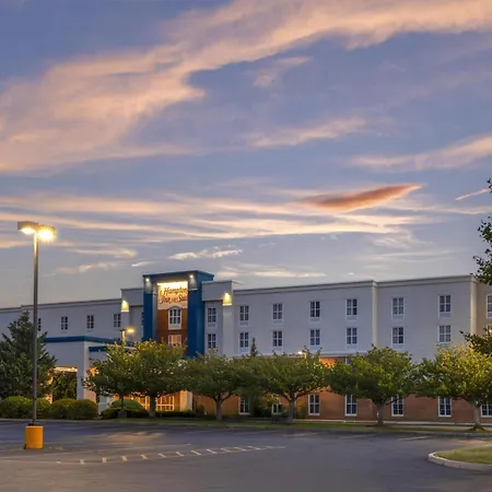 Hampton Inn & Suites By Hilton Plymouth-3