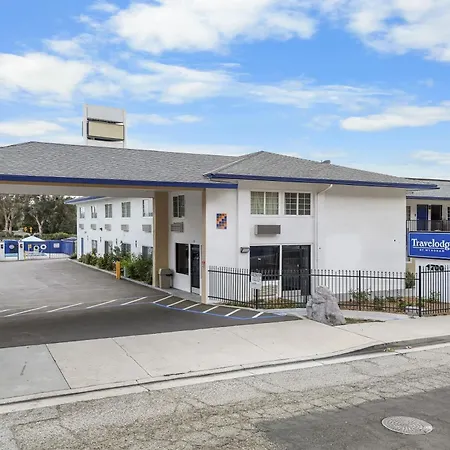 Travelodge By Wyndham Fairplex Pomona-2