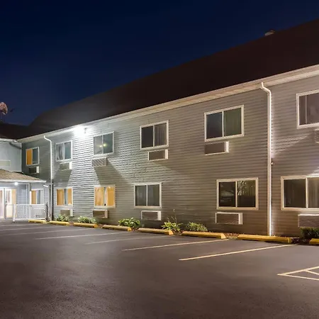 Days Inn By Wyndham Ames-3