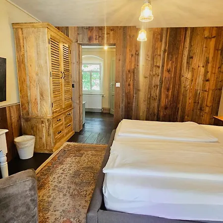 Boutique-Hotel&Wellness Goldenes Fass Meißen-3