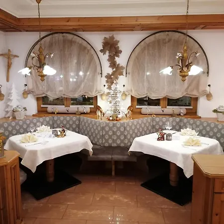 Hotel Schwarzenbergs Traube-3