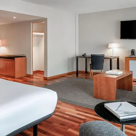 AC Hotel La Rioja by Marriott-3