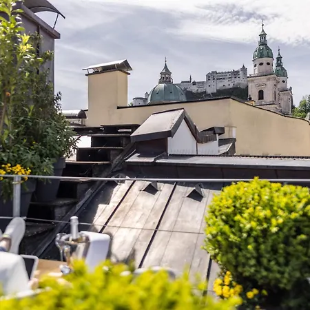 Small Luxury Hotel Goldgasse-3