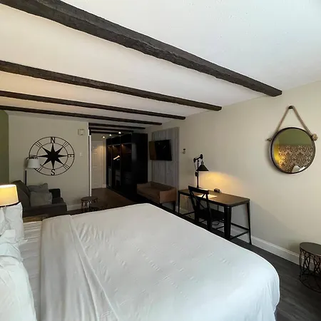 The Century House Latham - North Albany, An Ascend Collection Hotel-2