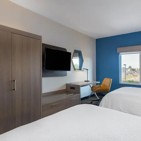 Holiday Inn Express & Suites Pittsburg By Ihg-2