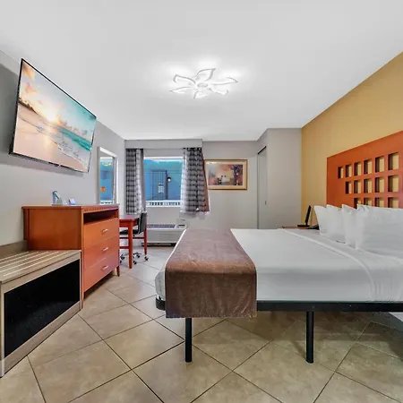 Rodeway Inn & Suites Fort Lauderdale Airport & Cruise Port-3