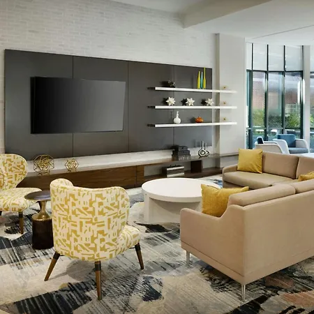Courtyard By Marriott Little Rock Downtown-2