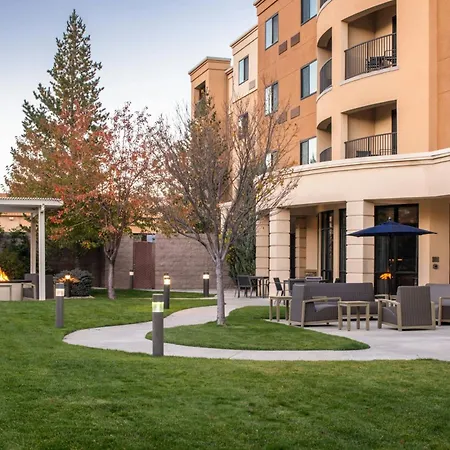Courtyard Carson City-3