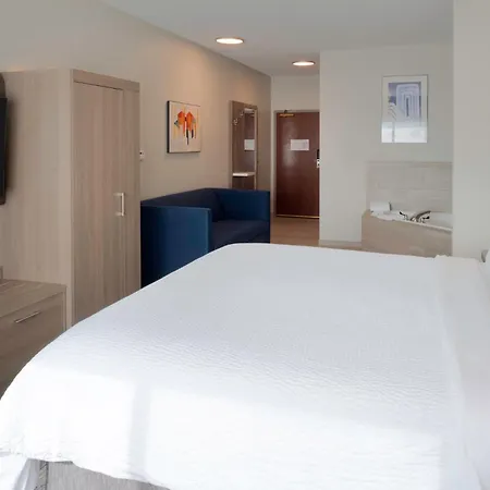 Holiday Inn Express Hotel & Suites Fort Atkinson By Ihg-3