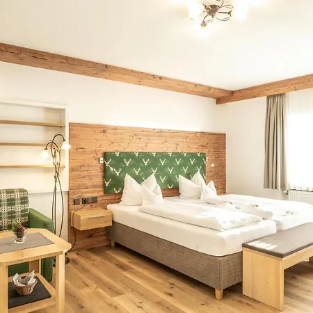 Hotel Garni Schellenberg-3