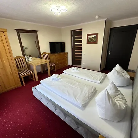 Hotel Gundl Alm-3