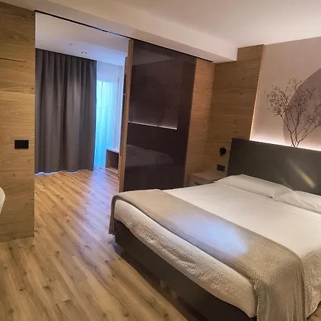 Hotel Canada-3