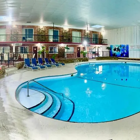 Ramada By Wyndham Mountain Home-3