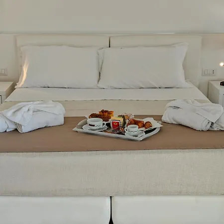 Resort Rocca Di Vadaro - Seafront Suites, Rooms & Apartments-2