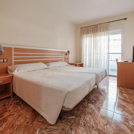 Hotel La Familia-2