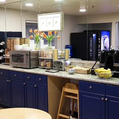 Americas Best Value Inn Lynnwood-2