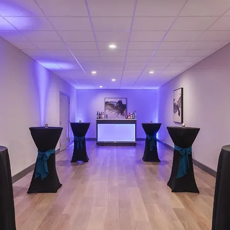 Holiday Inn Wichita East I-35 By Ihg-2