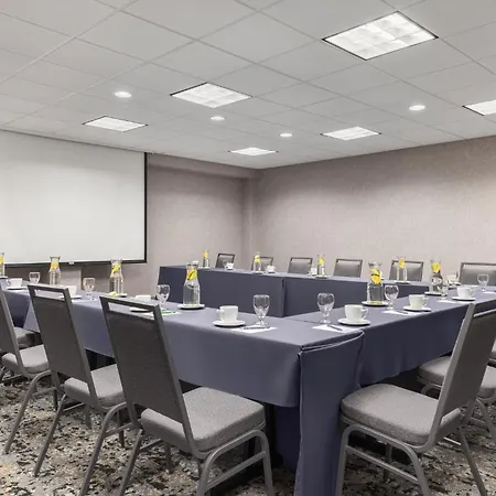 Holiday Inn Wichita East I-35 By Ihg-2