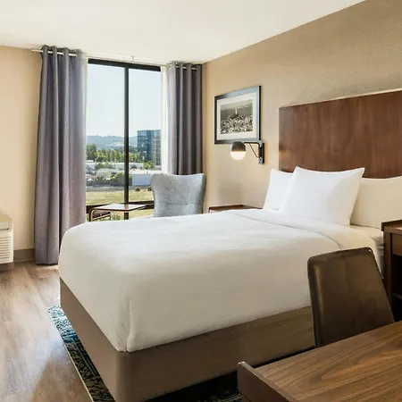 Four Points By Sheraton - San Francisco Bay Bridge-3