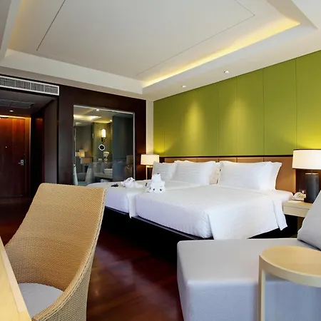 Graceland Khaolak Beachfront Resort-3