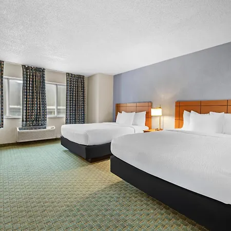 Quality Inn Dubuque On Hwy 20-3